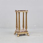 1312 8429 PEDESTAL